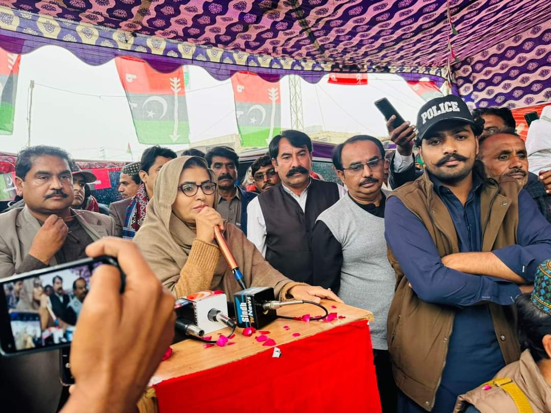 ImranKaimKhani_'s tweet photo. پاکستان پيپلز پارٹی امیدوار #NA209 شازیہ عطا مری، امیدوار #PS41 علی حسن ہنگورجو کا اليکشن مہم کے سلسلے میں کنڈیاری سٹی میں کارنر جلسے سے خطاب،
عوام کی جانب سے بھرپور حمایت کا اعلان ۔۔۔
@ShaziaAttaMarri @Anny_Marri https://t.co/1kdvqjou3w