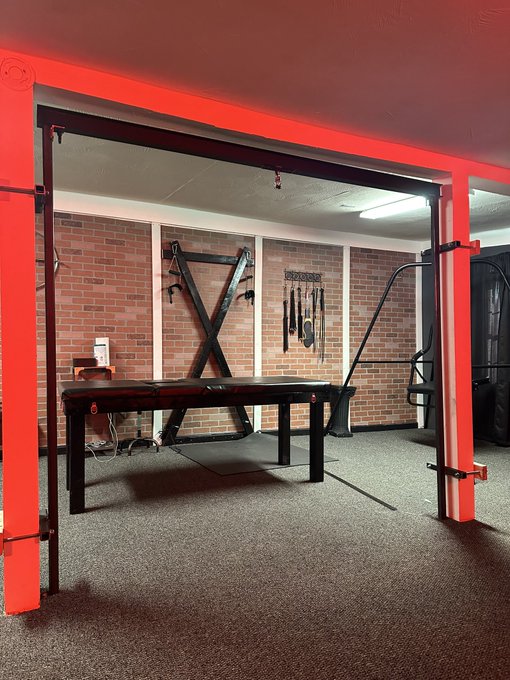 New suspension rig at the playroom 💕 https://t.co/PF3EAiCUO9<a href="/tag/clip"class="tags"><span>#clip</span></a>