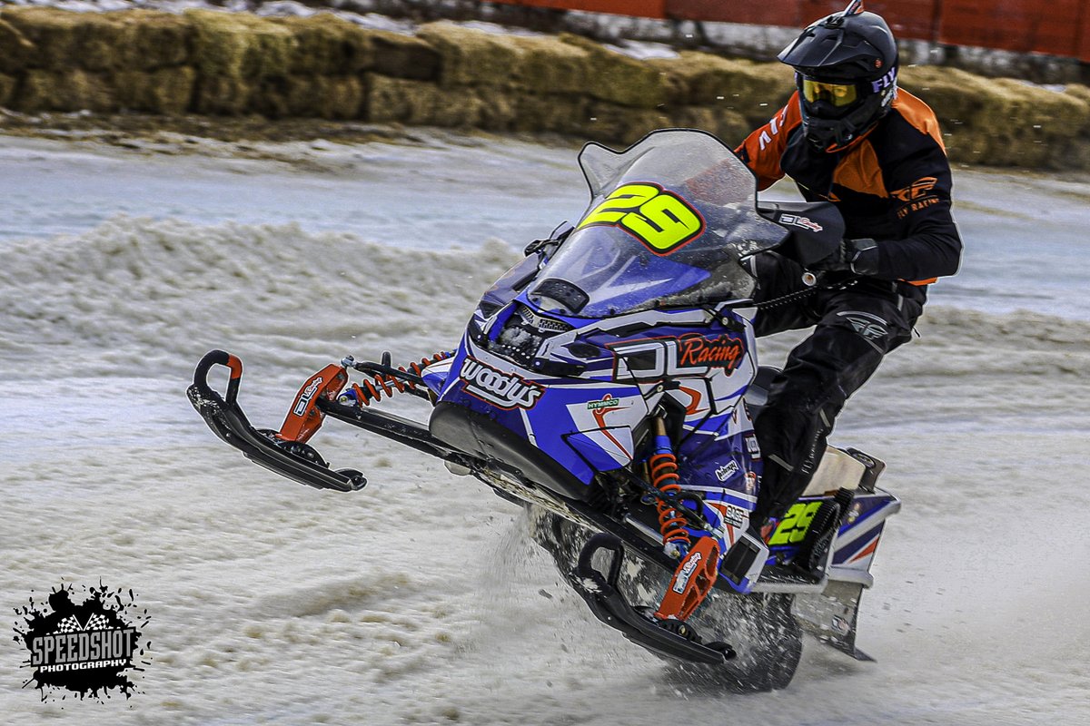 200 Laps Completed / 300 Laps To Go (Top 5⃣) 👇 

1. 29 D.L. Racing
2. 67 Hoos Racing
3. 19 Tommie Bauer Racing
4. 74 Bunke Racing
5. 44 W.V. Performance Racing

Approaching Halfway, Watch LIVE on <a href="/FloRacing/">FloRacing</a> at the link below 👇
floracing.com/live/79383