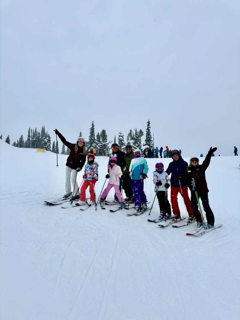jay_dilley's tweet photo. An incredible thank you to @ashleighmcivor This crew had an amazing experience with you. You are a true champion, humble, authentic, patient, kind, inspirational, an athletic ambassador, role model &amp; someone my daughter calls the best ski-friend  @TeamCanada  @WhistlerBlckcmb https://t.co/Pxih7CkYY2