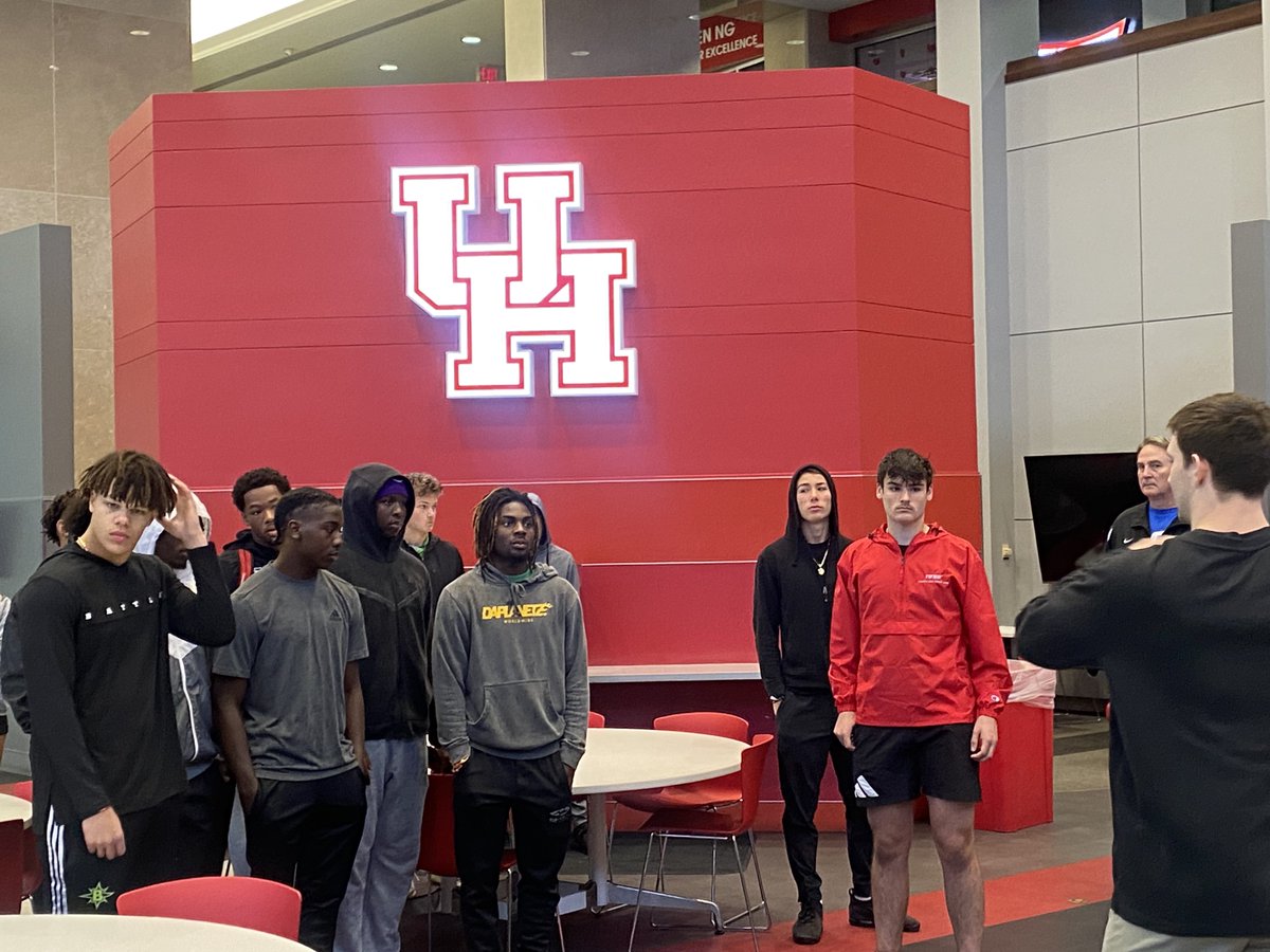 Fury7v7's tweet photo. Thanks  @UHCougarFB for showing the FURY BOYZ love today. #BuildTheFence 
#RecruitFuryBoyz 

@CoachWEFritz @wesley_fritz  @CoachShawnBell https://t.co/xgp2mhZlNE