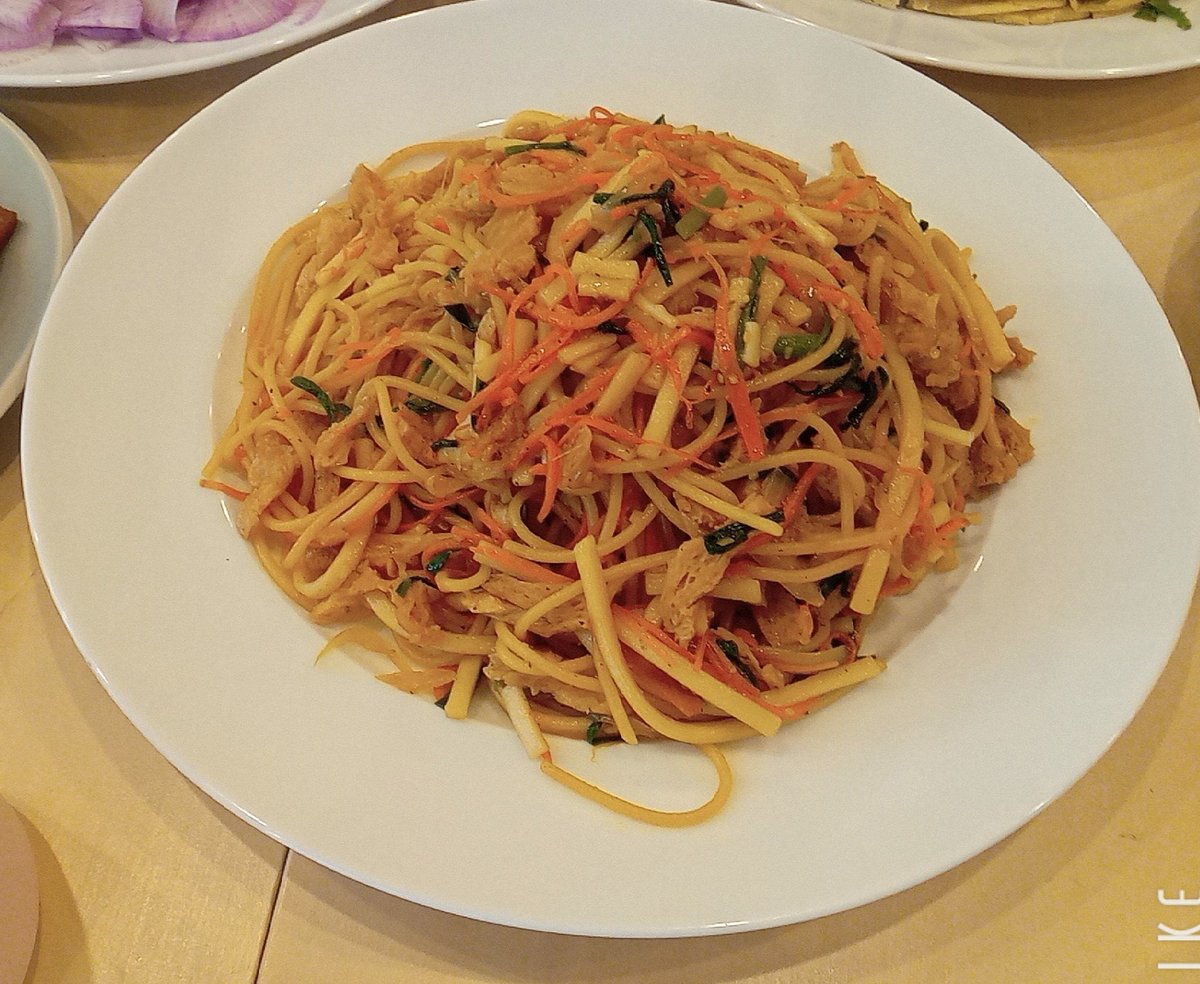 yht9110's tweet photo. 皆様!こんにちは!調理師・料理研究家のヒロです！
この度、一般向け料理相談・レシピ制作・個別料理指導等の個別依頼を受付させていただきます!
費用は500〜要相談！！
※依頼内容や場所等によっては調整相談をさせていただくこともございますので改めてご了承ください!
・詳しいお問い合わせはDMまで! https://t.co/NXJYfXtQDB