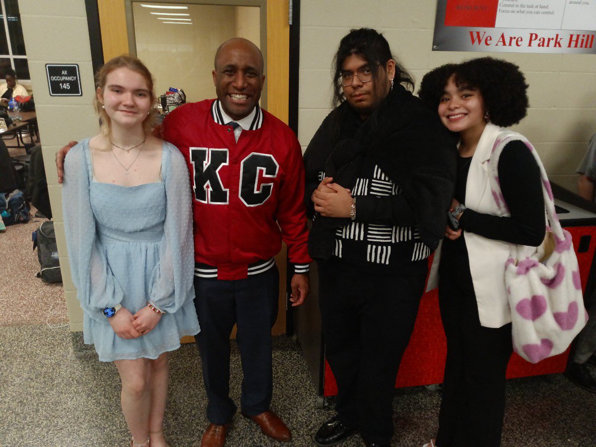 🏆 Parkhill/Smithville Results 🏆

On our insta and FB! 

THIS TEAM💚