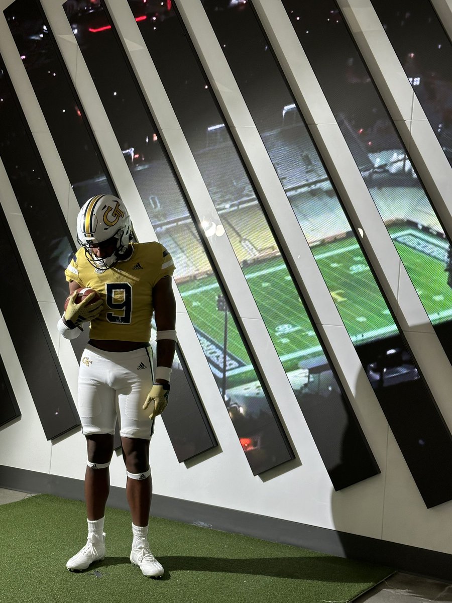 Had an amazing visit at GA TECH!! 
<a href="/CoachL__/">Coach L</a> <a href="/Coach_KPope/">Kyle Pope</a> <a href="/ChelseaHornets/">Chelsea High School Football</a> <a href="/RecruitChelsea/">Chelsea Recruiting</a> <a href="/HallTechSports1/">Hall-Tech Sports</a> <a href="/ALFBRecruit/">Alabama Football Scoop HS Recruiting</a> <a href="/CClemente247/">Christian Clemente</a> <a href="/ThecoachHolmes/">Payton Holmes</a> <a href="/coachphillipwri/">Phillip Wright</a> <a href="/AL6AFootball/">Alabama6AFootball</a>