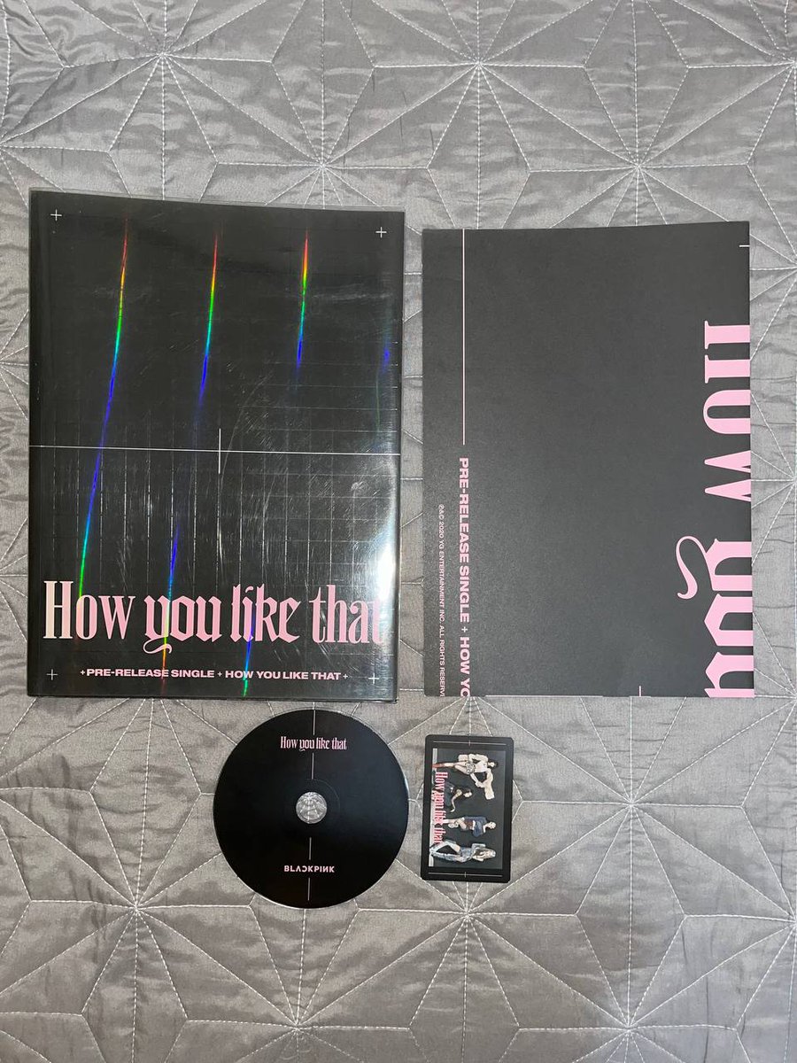 vqluan's tweet photo. HYLT album
inclusions:
- photo album (no dents or scratches)
- CD 
- poster
- vibe card 

issues:
- the plastic cover of the album have scratches 

price: P450 https://t.co/Wk6xtk2JcE