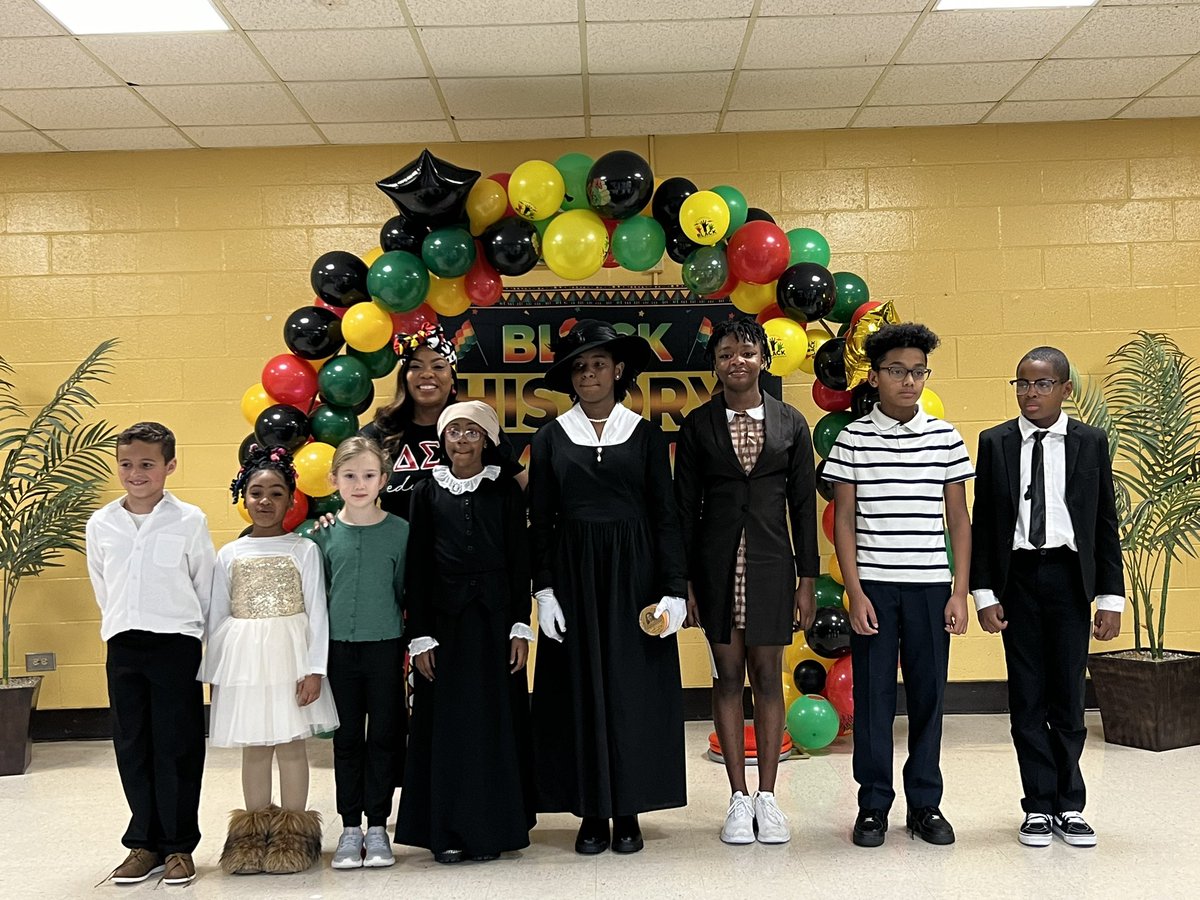 In honor of Black History Month HHCES put on an AMAZING Black History Program! We have some truly talented scholars. Thank you to community members who brought their talent and shared their time. Community makes us stronger!