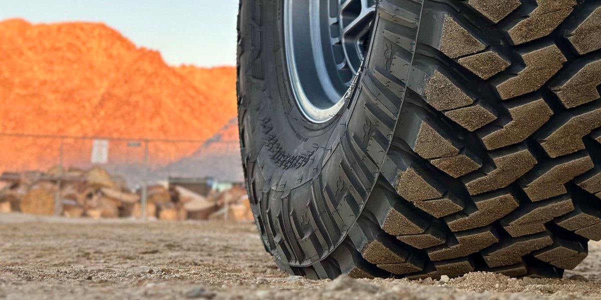 Tried and true putting these @nittotire #trailgrapplers to work during our week at #KOH

☝ Click Link In Bio To Learn More ☝

#STOPPINGTHEWORLD #R1concepts #teamR1
#nittotire #fueloffroad #trailgrapplers #kingofthehammers #desert #race