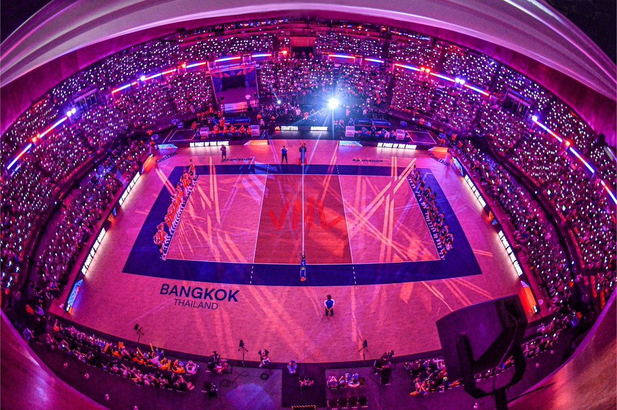volleyballworld's tweet photo. Indoor Stadium Huamark 🤩 in Bangkok, Thailand 🇹🇭.

See you at the 2024 Women’s #VNLFinals 🙏🏻 !

🇹🇭 #VNL2024 Story: https://t.co/3vHQ8DJ5EF

🏐 #volleyball #วอลเลย์บอลหญิง https://t.co/Z0gY52In9M