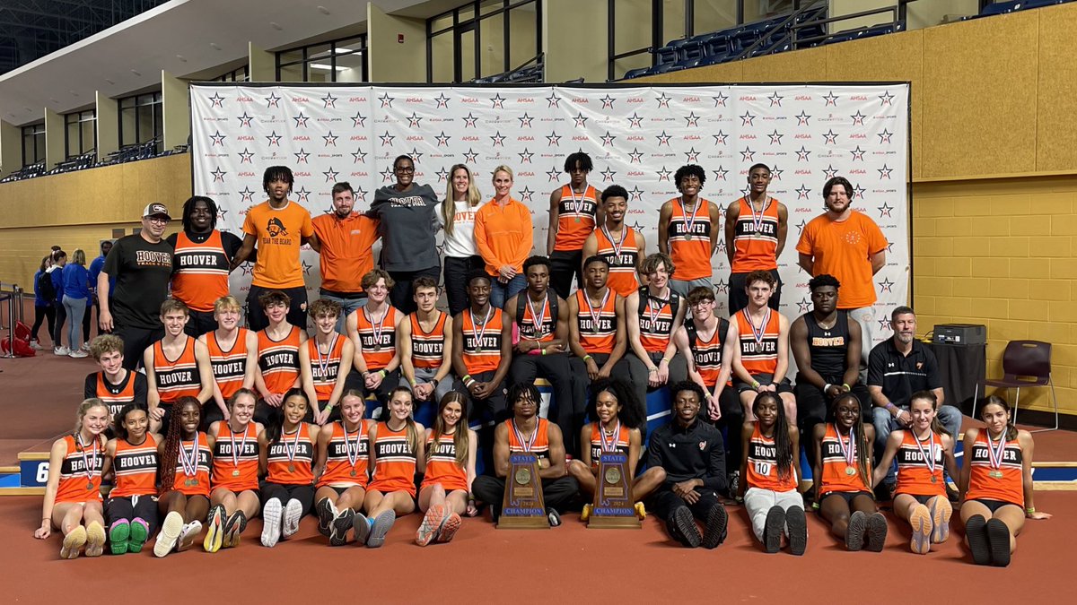 Boys & Girls @AHSAAUpdates 2024 7A Indoor Track State Champions! #SailsUp🏴‍☠️