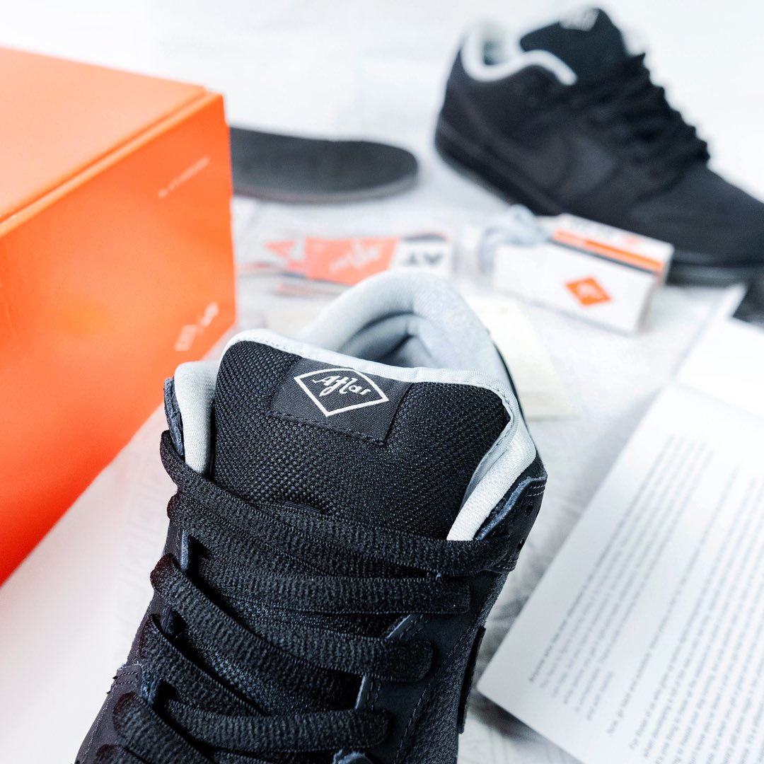 dunksrnice's tweet photo. Bay Areas very own Atlas x Nike SB.
2015 Nike Dunk Low SB 35mm
Pair 566/1100 π· #dunksrnice https://t.co/UKx9RGrAOt