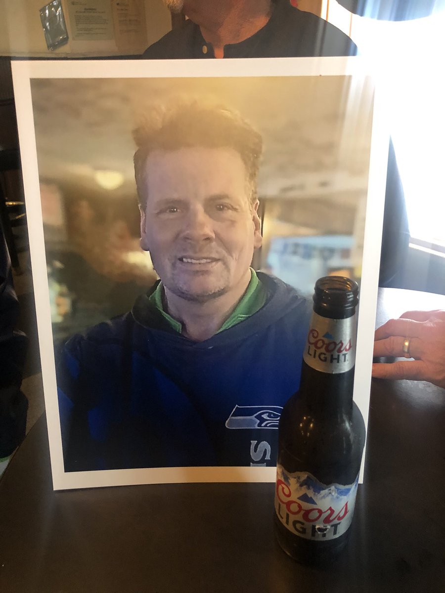 dp_geg's tweet photo. Tough day for us who used to work on @700espn. We gathered with family and friends to say goodbye to #seahawksdonnie who passed away a few weeks ago. Donnie was a great friend of the show and will be missed by all of us. RIP Donnie, RIP. @Lukens_At_Large @KarlHungus24 @Wingy2345 https://t.co/a2Rdj4iHSJ