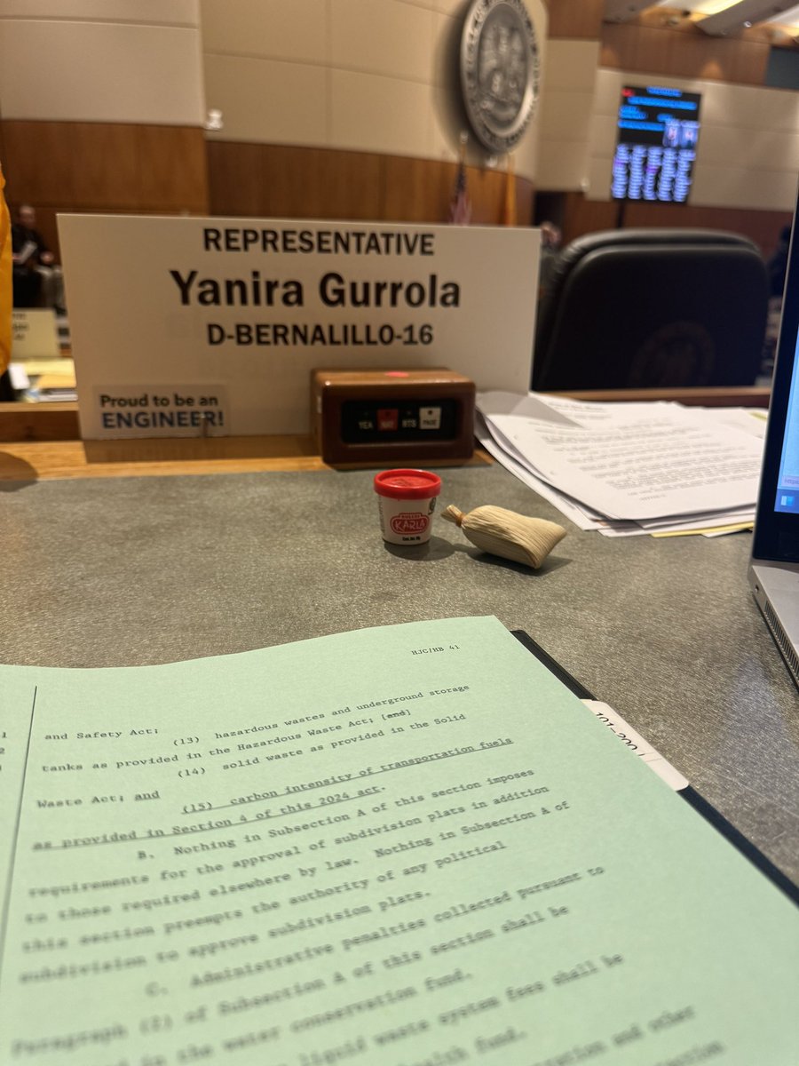 yanira4NM's tweet photo. Fueling up with some Mexican “energy bars” 😉 to keep the enthusiasm alive during today’s session. #NMleg #NMHD16 https://t.co/5zDk8dxo34