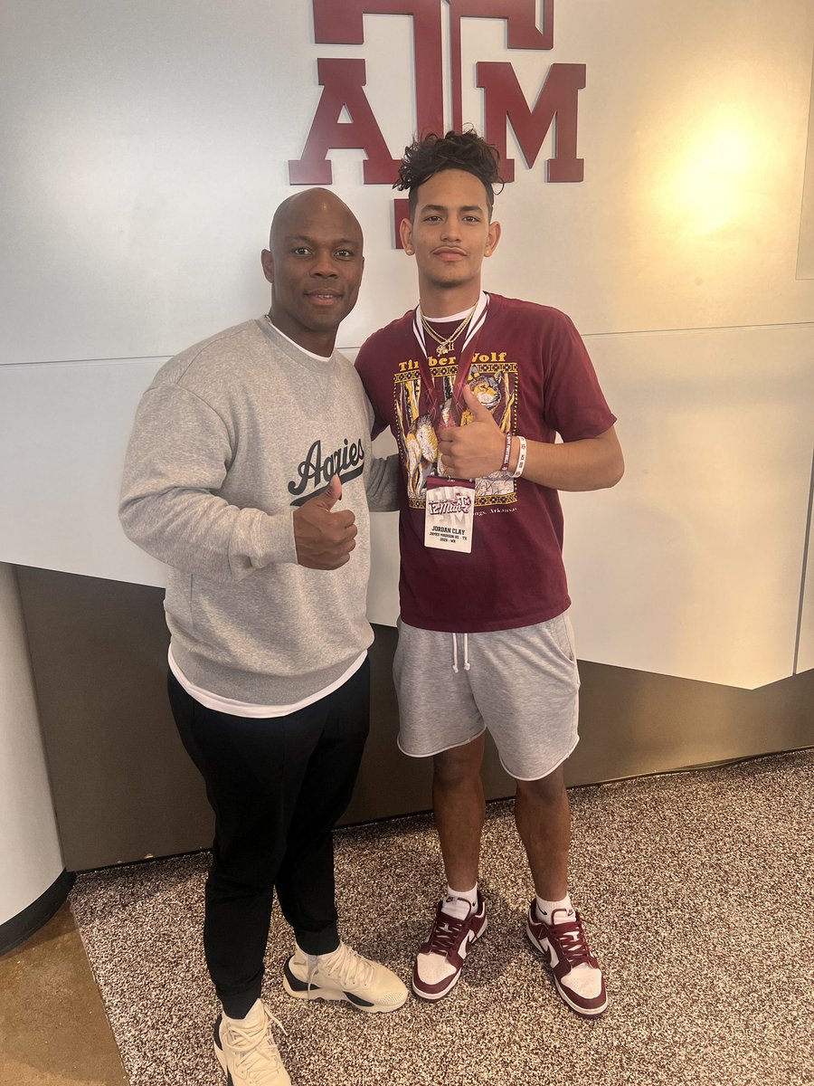 Jordan_clay11's tweet photo. #AGTG After a great conversation with @HolmonWiggins and @CoachMikeElko i am blessed to receive my 11th D1 offer from @AggieFootball!! #GigEm https://t.co/ZaeX9QzBmU