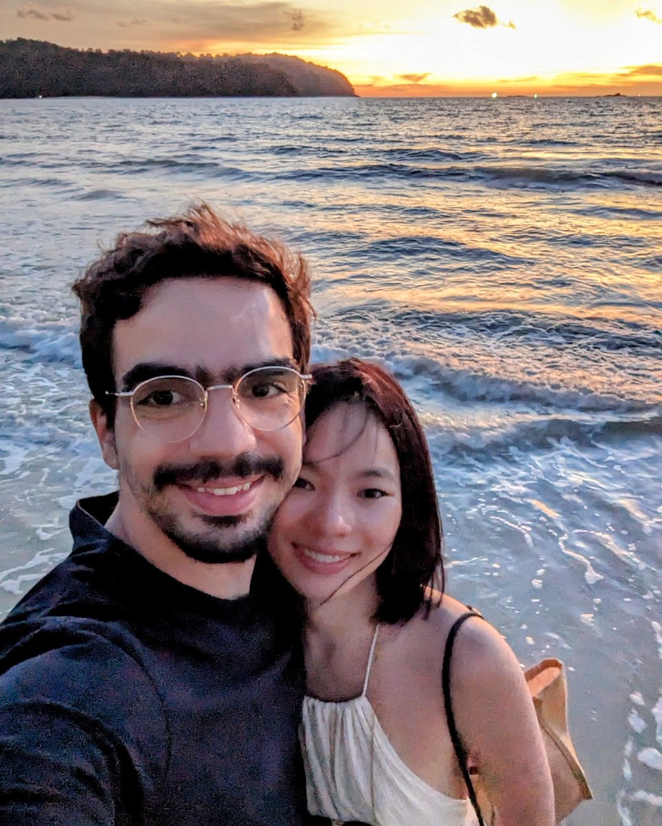Hi, I'm Clary, a Marketer building an AI SaaS from 0 with my husband.  

We are going to share our journey with you. ✨ 

Let's build, ship and get to $10k MRR together! 🚀 

#BuildInPublic