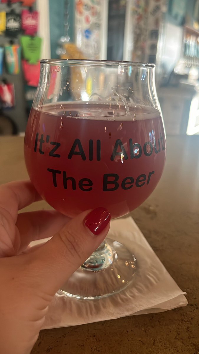LifeByCompass's tweet photo. Yes, yes it is. 

#beer #breweries @Coastaldayzbrew #drinkbeer https://t.co/BJYtSoSjIc