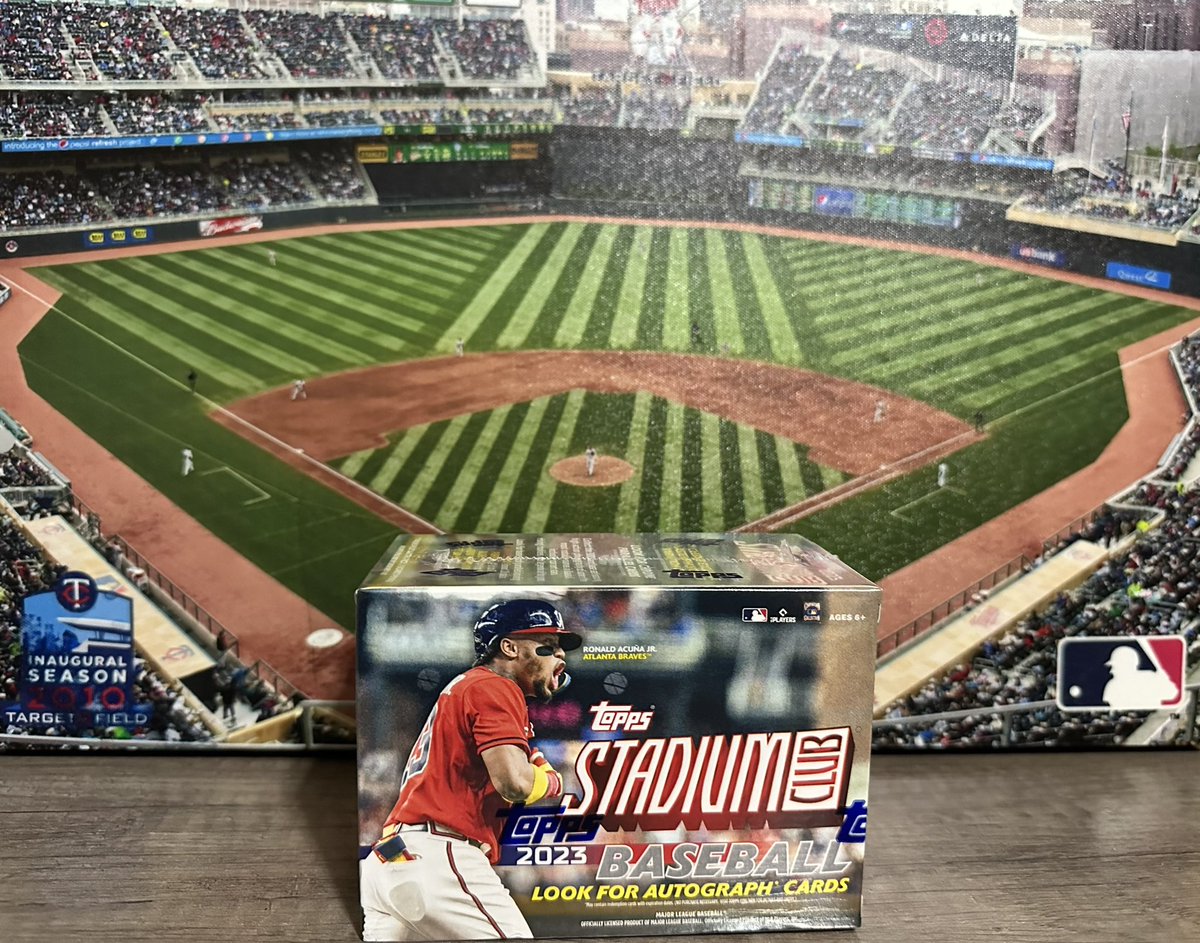 2023 MLB Topps Stadium Club Giveaway! One winner will get a free 2023 Topps Stadium Club blaster box! - Follow @the_sim_jason - Retweet this tweet - Comment with your favorite MLB team! I will not DM links! Winner drawn when I hit 500 followers. US shipping please!