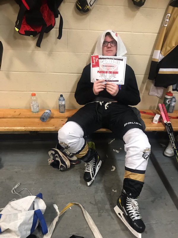 Hattieeeee!
POG Tristan Bradbury 🏒🥅