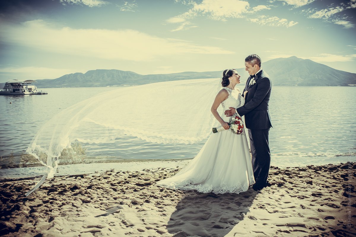 CerezaClick's tweet photo. Fotografía especializada en #SavetheDate, #Engagement &amp; Artística para #Bodas y #Quinceañeras | #CerezaClick https://t.co/uski4uNYRN