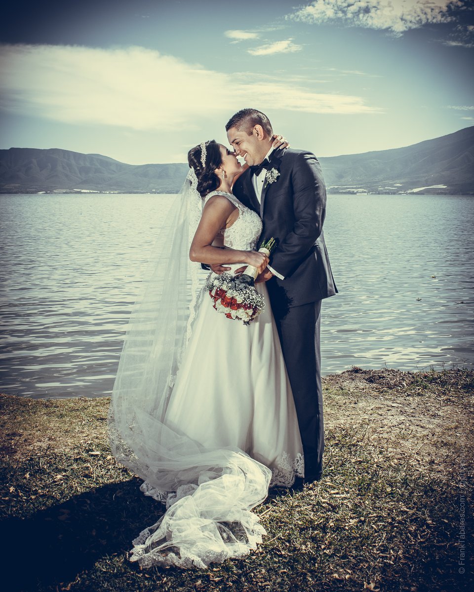 CerezaClick's tweet photo. Fotografía especializada en #SavetheDate, #Engagement &amp; Artística para #Bodas y #Quinceañeras | #CerezaClick https://t.co/uski4uNYRN