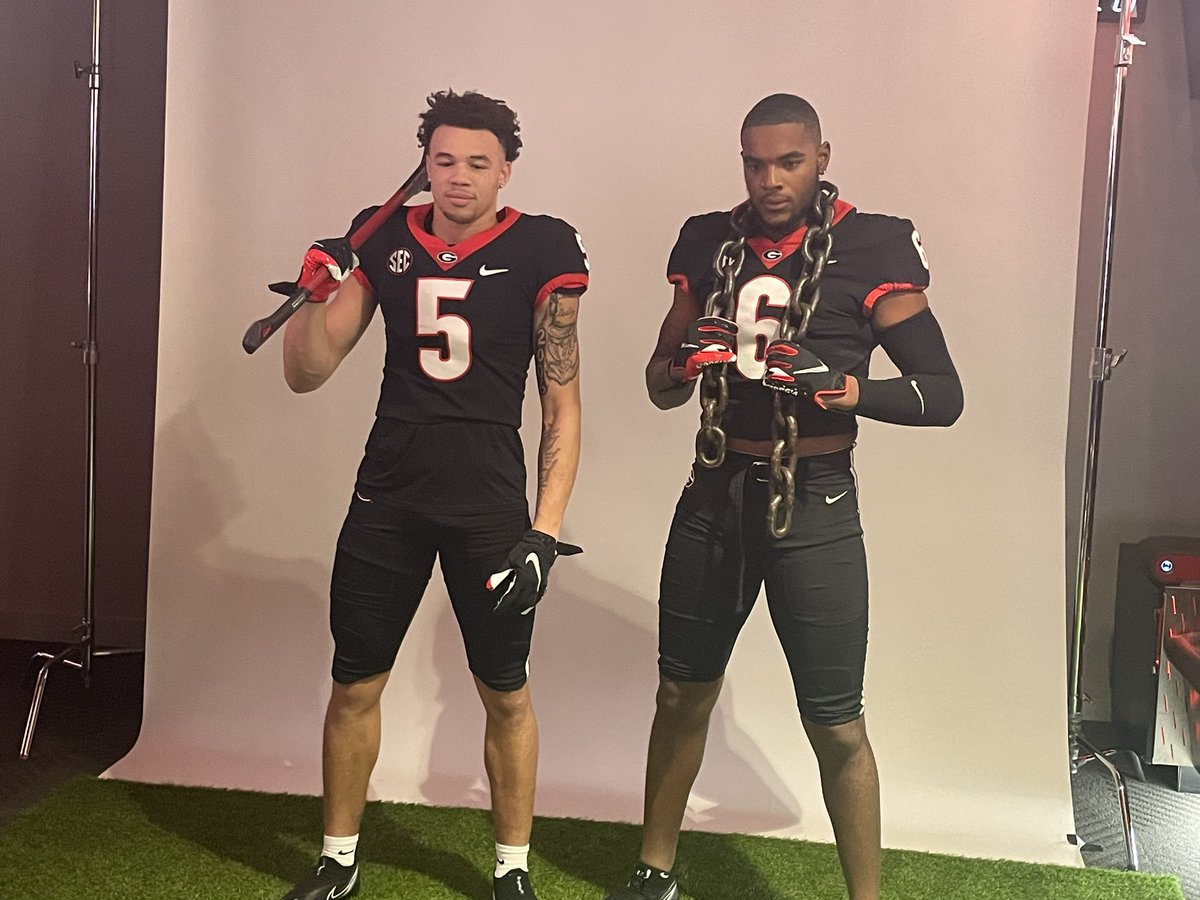 Zion (Ziggy) Grady🦍 (@gradyzion) on Twitter photo Great day in Athens!! <a href="/KirbySmartUGA/">Coach Kirby Smart</a> <a href="/CoachDiribe96/">Chidera Uzo-Diribe</a> <a href="/UGAfootballLive/">UGA Football Live</a> @FSFJasonDC <a href="/ALLGASATHLETES/">ALLGAS ATHLETES™️ ⛽️⛽️⛽️⛽️</a> <a href="/EHS__Football/">Enterprise Football</a> Great day in Athens!! <a href="/KirbySmartUGA/">Coach Kirby Smart</a> <a href="/CoachDiribe96/">Chidera Uzo-Diribe</a> <a href="/UGAfootballLive/">UGA Football Live</a> @FSFJasonDC <a href="/ALLGASATHLETES/">ALLGAS ATHLETES™️ ⛽️⛽️⛽️⛽️</a> <a href="/EHS__Football/">Enterprise Football</a>