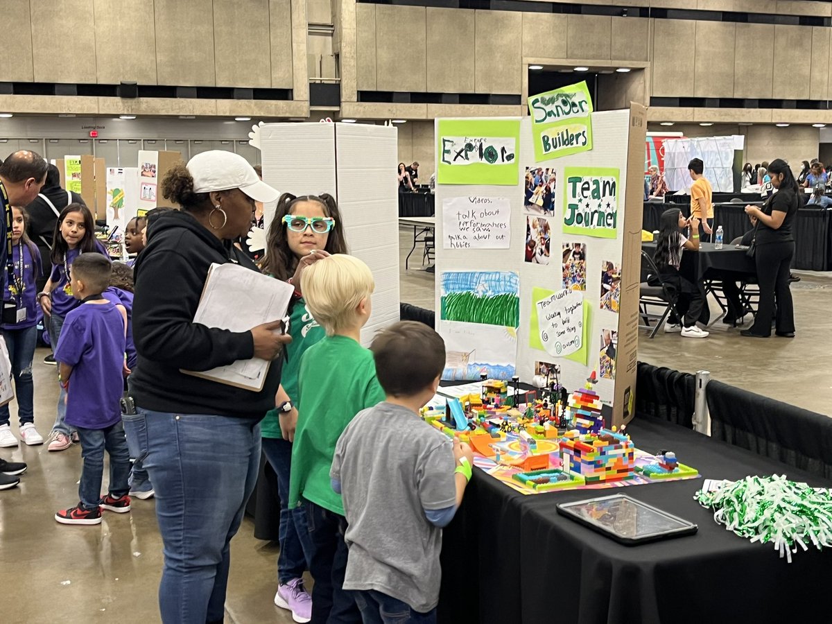 Wonderful time at the STEM fair! “Sanger builders” present at First Lego league festival💖 #morethanrobots