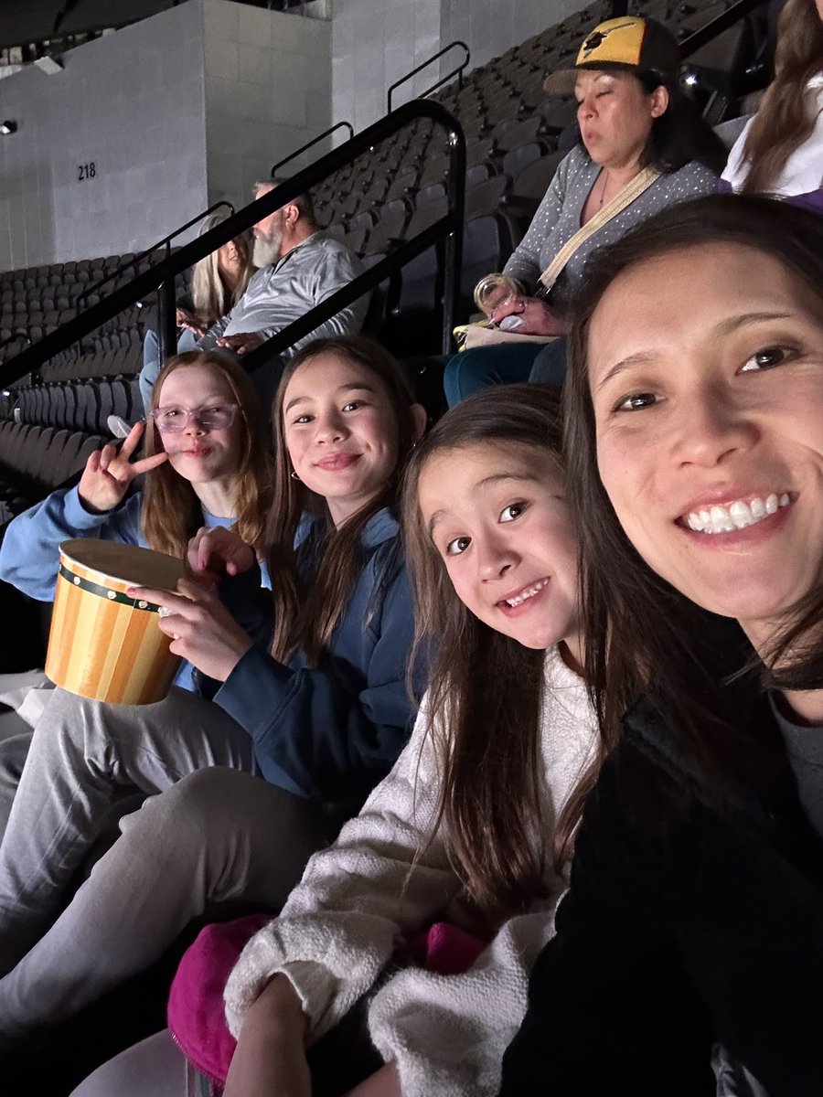 camvacek's tweet photo. Let’s go @OmahaSupernovas #provolleyball #OmahaSupernovas https://t.co/V9LP3wYf8e