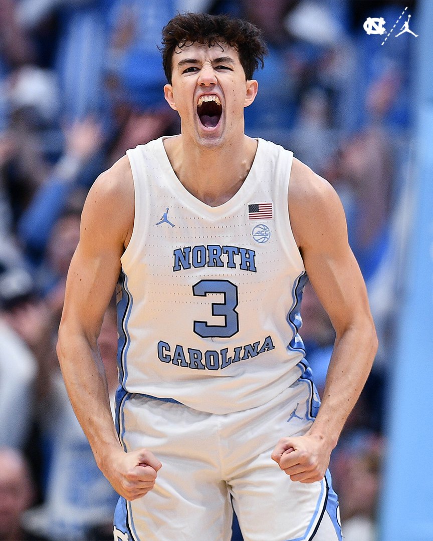 GoHeels's tweet photo. Heels up 10 at the half 😤 https://t.co/xkKw3LnHL7