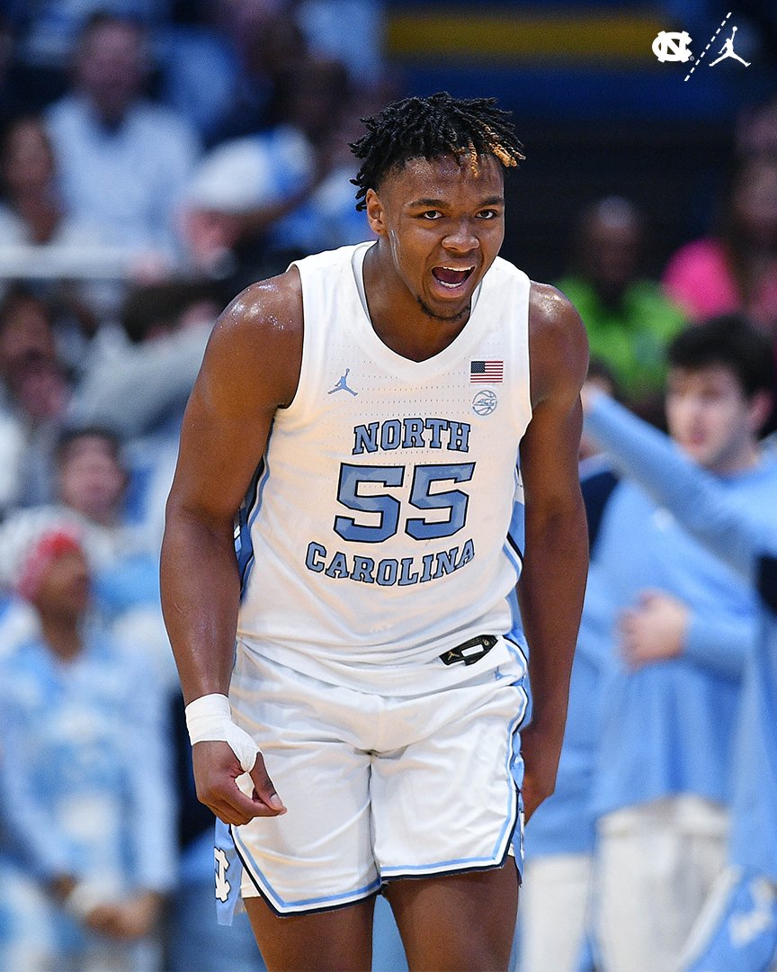 GoHeels's tweet photo. Heels up 10 at the half 😤 https://t.co/xkKw3LnHL7
