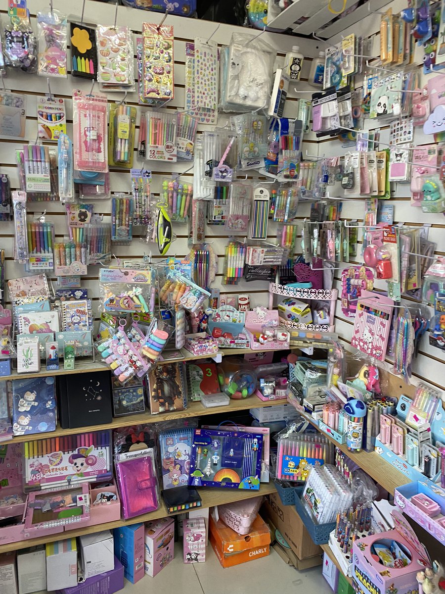 iFORCB97_'s tweet photo. Y que viva las tiendas chinas https://t.co/KOfrUKTHgg