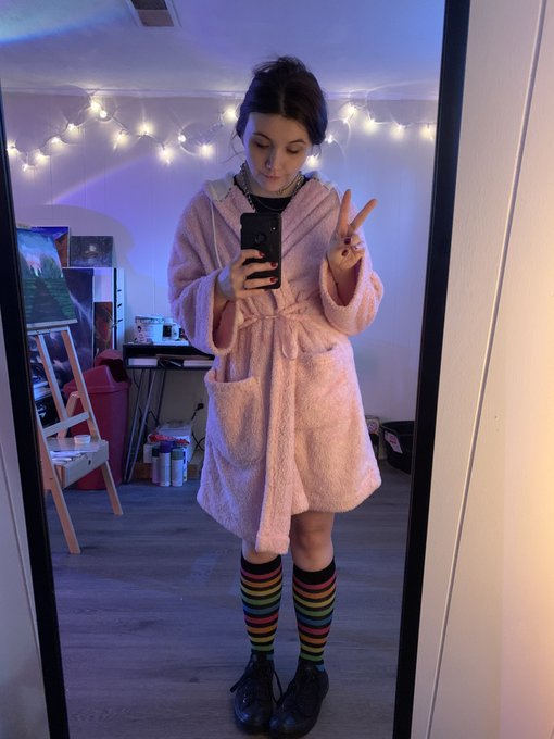 hi<3 https://t.co/aKHQA0zJgx