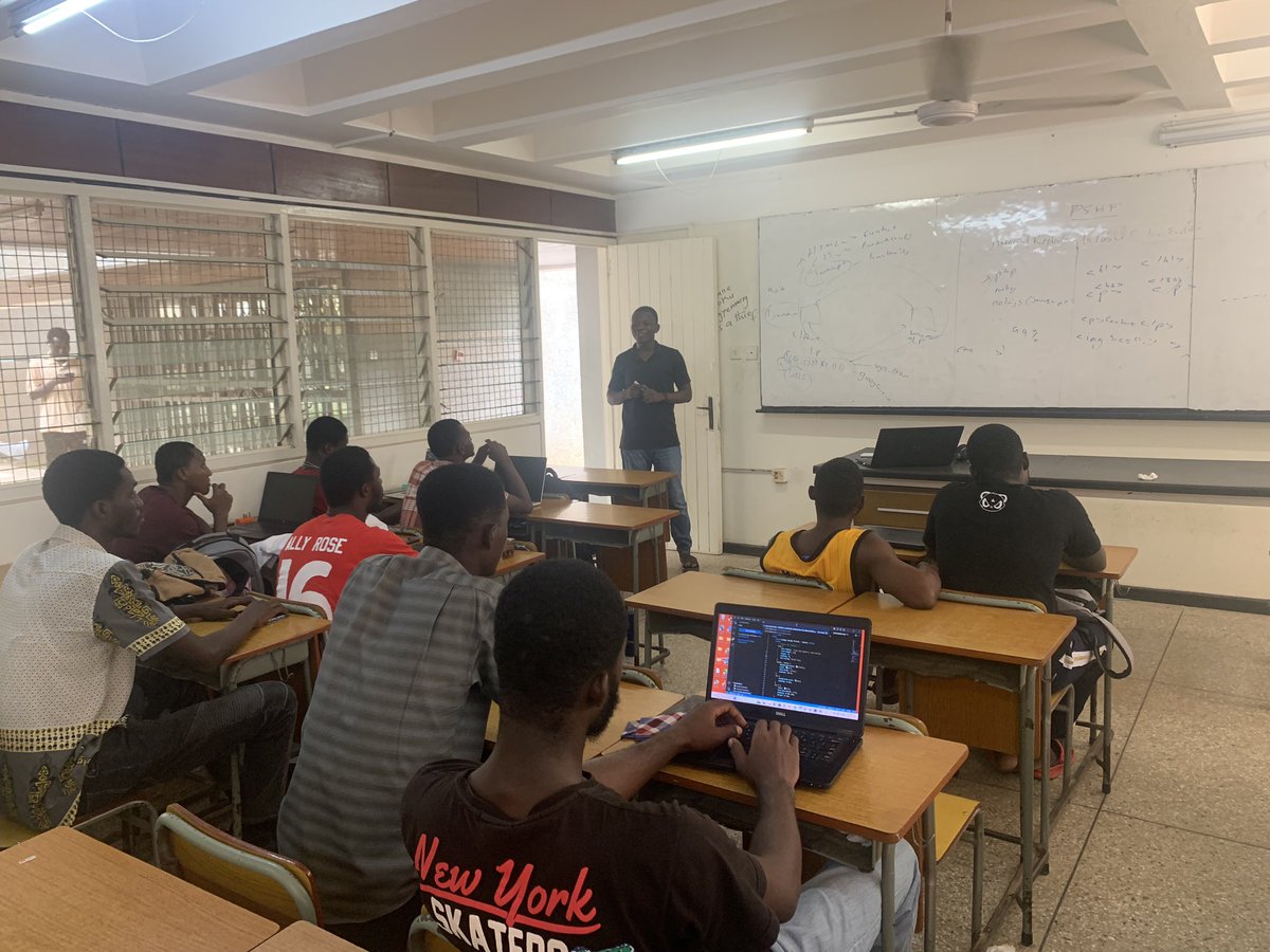 gdsc_ucc's tweet photo. Was a very thrilling session.
🫵 See you next week for part  2.
@googlestudents @googledevs https://t.co/8WIe9cckke