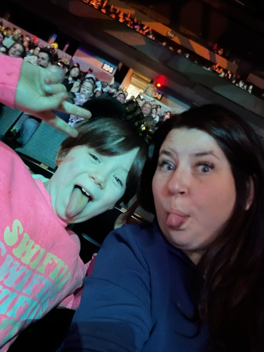 jillianost's tweet photo. @DisneyOnIce #disneyonice #grandrapids https://t.co/O7WWaZUGN1