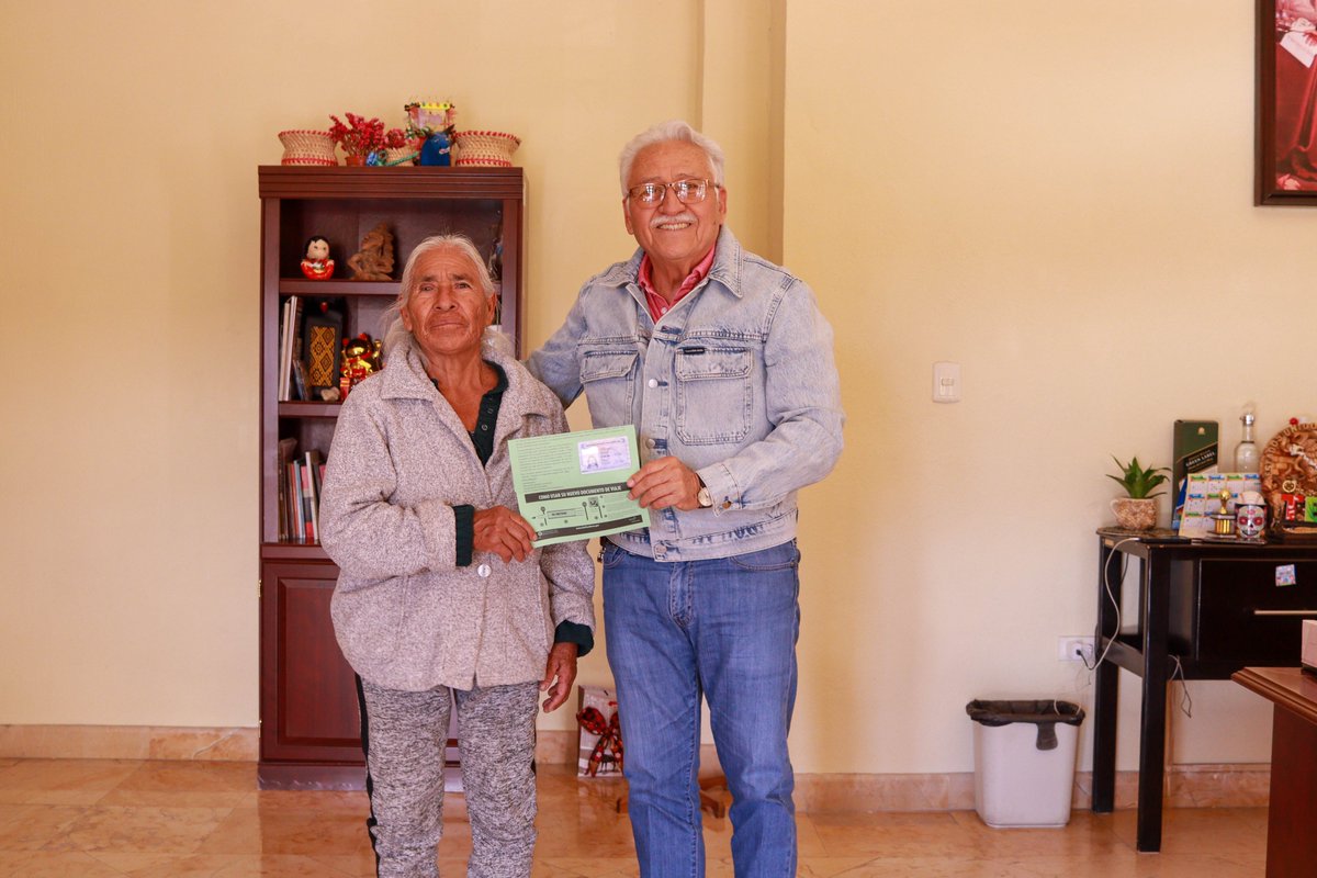 Tepexi2021_2024's tweet photo. ENTREGA AYUNTAMIENTO VISAS  
El Honorable Ayuntamiento de Tepexi de Rodríguez, mediante la Oficina de Atención a Migrantes Municipal, llevó a cabo la entrega de visas a residentes de Zacatepec, Las Yeguas así como del municipio de Huatlatlauca.
#TepexiProgresista
#Tepexi2021_2024 https://t.co/ukuEQQTglz