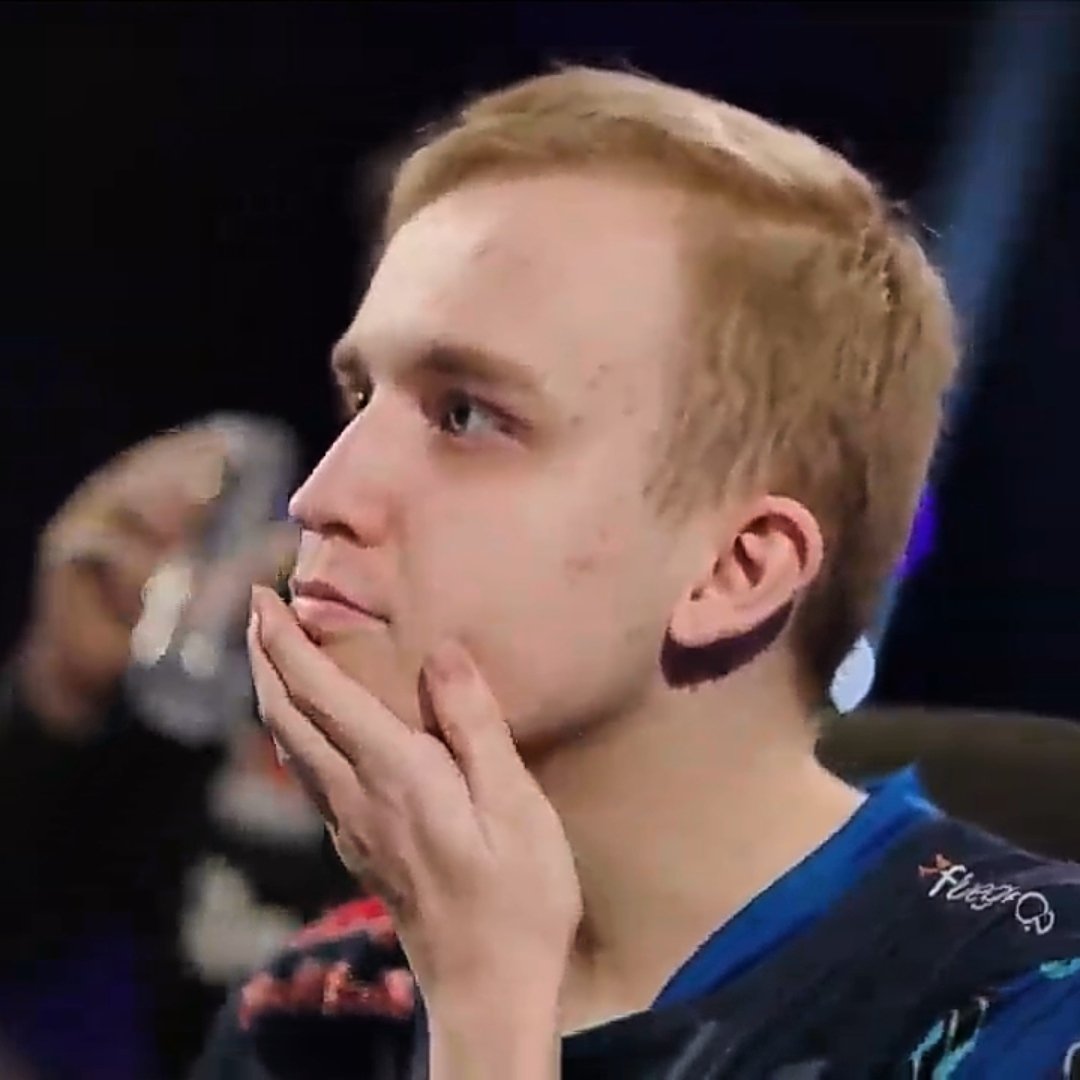 That was one of the coldest moments in FIFA/EA FC esports history <a href="/PHzin/">Paulo Henrique</a> 🥶