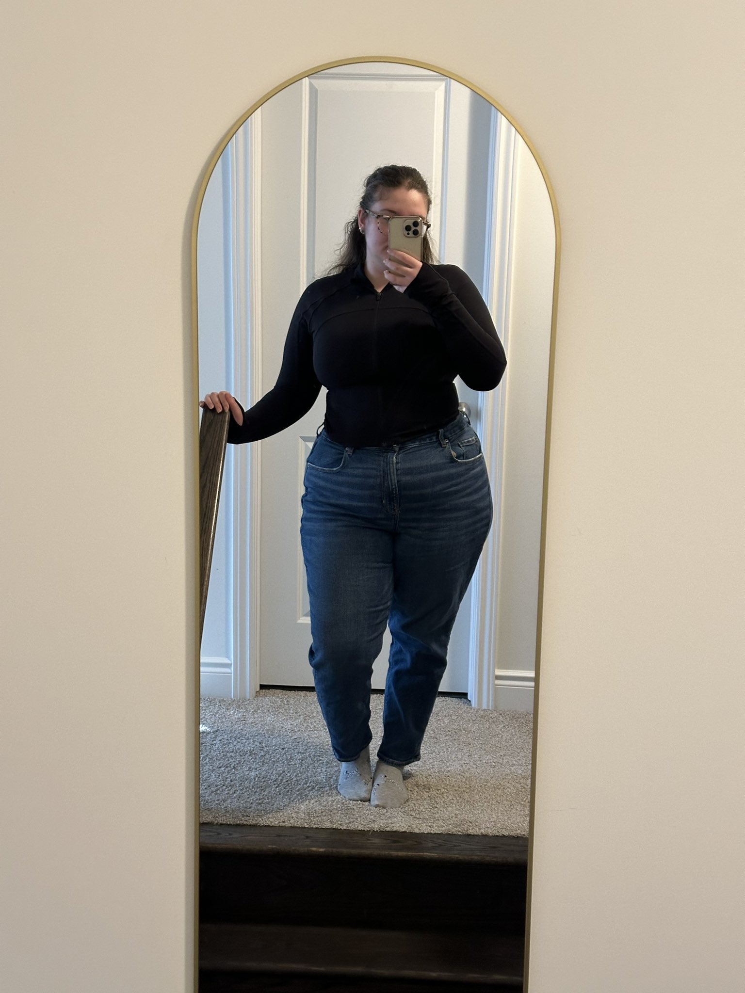 Bookmark It 📚 on X: I dont wear jeans a lot and found an amazing pair 😍  I usually wear skinny jeans and these ones are the mom jeans style. Plus,  since