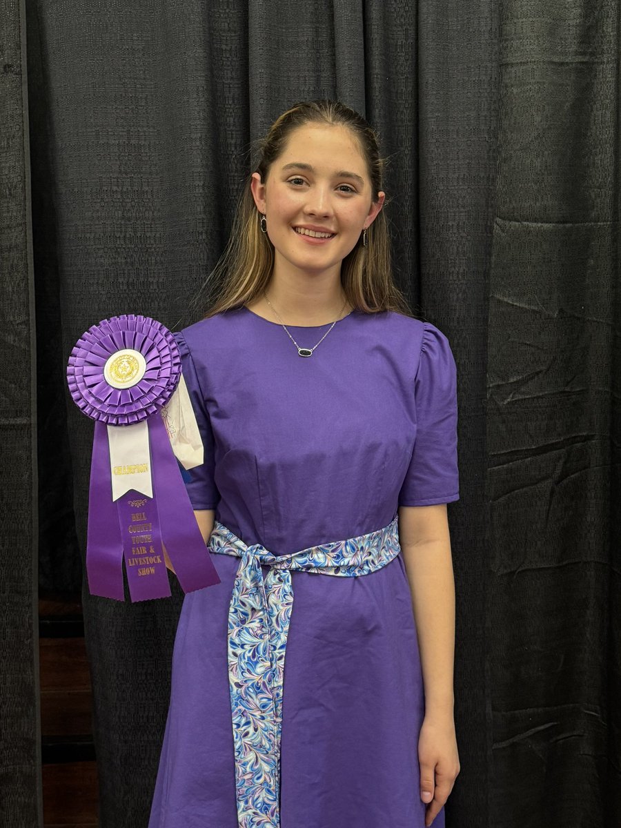 JustfromSutton's tweet photo. Fashion Revue done. She got 1st place and Champion with her tailored garment. ❤️ https://t.co/pjv7vAhr1T
