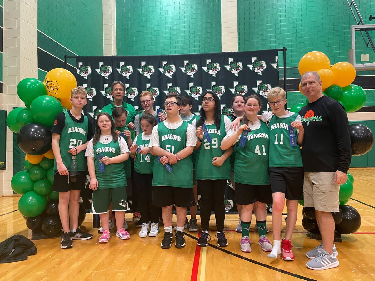 DragonsSOTX's tweet photo. We hosted our 1st Dragons Slam Jam today and it turned out great! Lots of smiles and camaraderie all around! And our Dragons Team won FIRST PLACE!  Way to go Dragons! 🐉💚 @Carrollisd @CISDSpProg https://t.co/ogGyvOvQSS