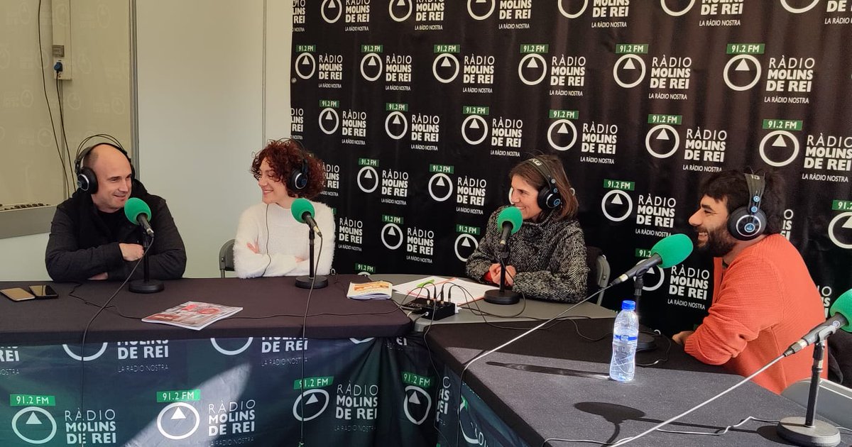 L'Aina Vidal i els nostres regidors en Lucas Ferro i en Gerard Corredera, han estat a l'estand de la Fira de Radio Molins de Rei