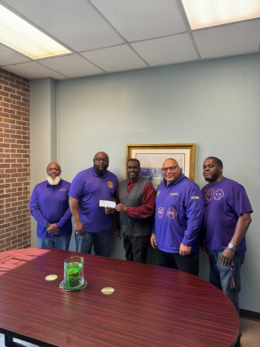 ChiChiOPPF's tweet photo. Chi Chi Chapter Becoming Silver Lifetime Chapter of NAACP. Always looking to serve the community anyway we can. https://t.co/UzEQjU80k7