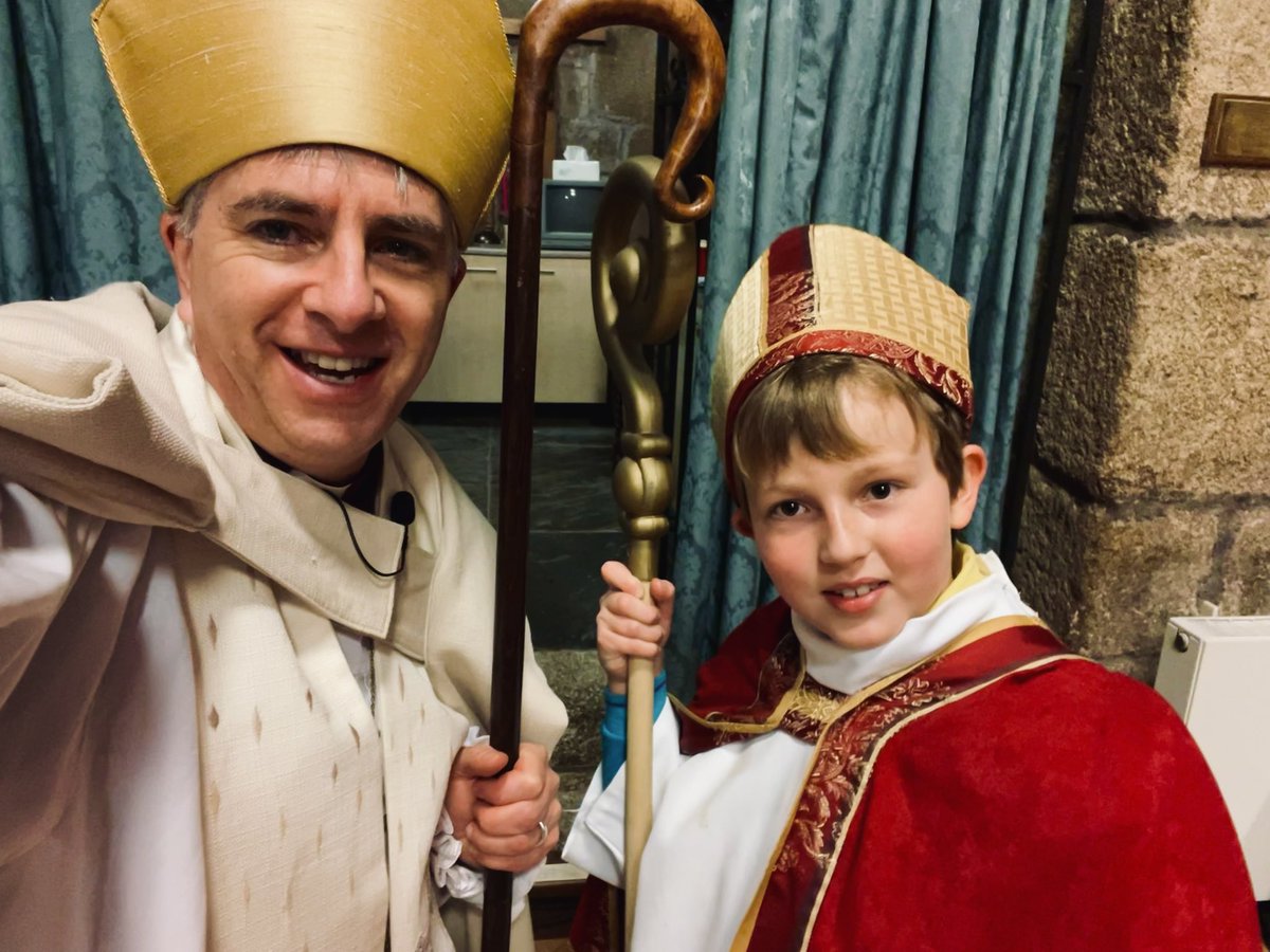 bishopstgermans's tweet image. Say 👋🏻 to Bishop Mark, Boy Bishop for the wonderful Feast of St Blazey today. He (the Saint, not Mark) is patron saint of sore throats, so we prayed for everyone who uses their voice for their work, and for anyone suffering with a sore throat or cough 😷 🙏 🙅‍♂️ #fullprotection