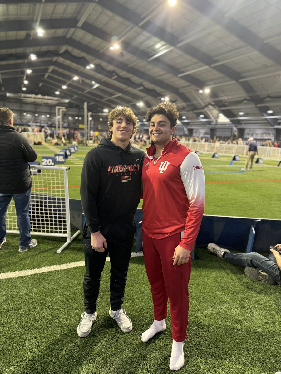 EthanReyna44's tweet photo. Another PR in the weight throw for my big bro! #classof2027 #andrean #traditionnevergraduates https://t.co/otICgwt11F
