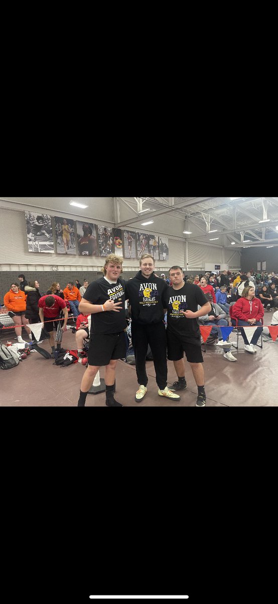 Congrats to these throwers taking 1st 2nd,and 3rd today at oberlin track meet @HricovecJack @Abfall8730 @kieselchem