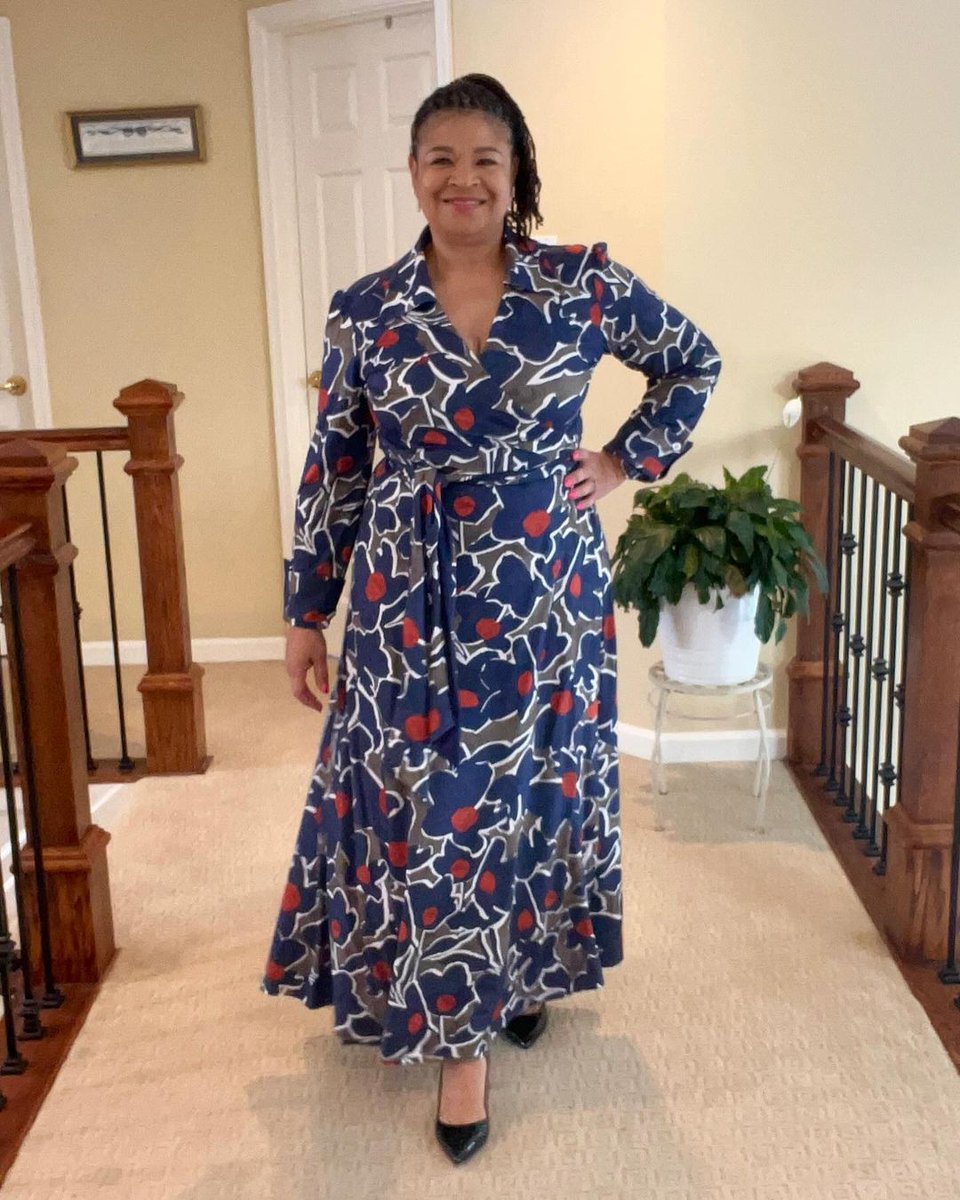 SimpMcCalls's tweet photo. Check out this incredible version of #V2000 by @yogabyrdsews
To celebrate 50 years of the iconic DVF wrap dress this authentic vintage pattern has been re-released from the archives! Become a Sew Today VIP to get your version...
https://t.co/RpQTHWo2T1 https://t.co/72iZwF2uTa