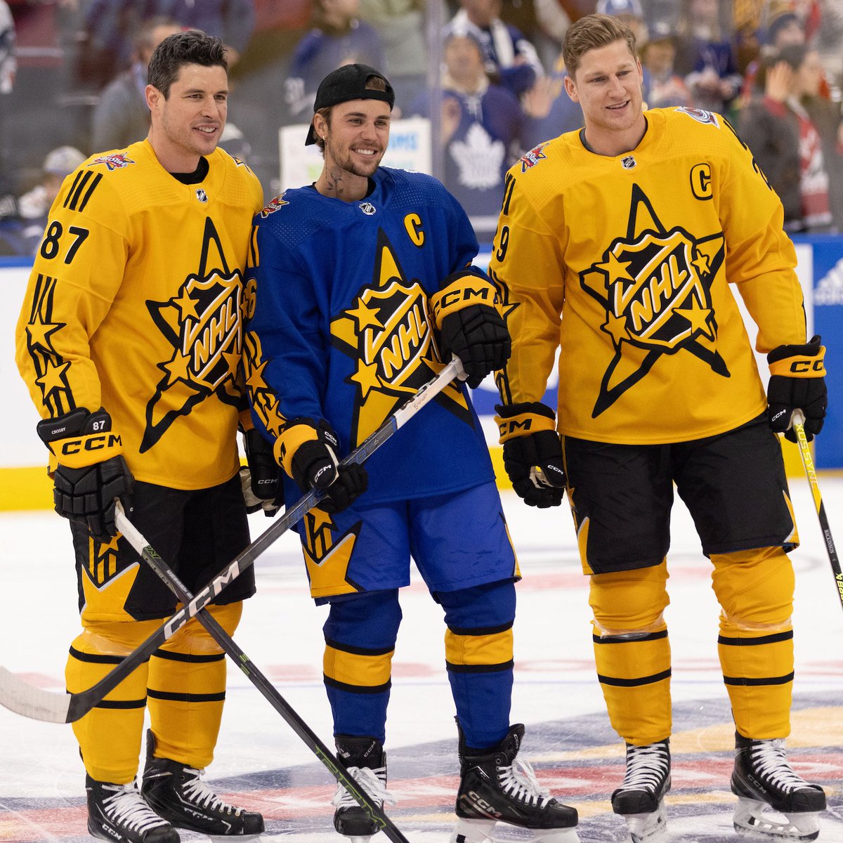 kandyykaneee's tweet photo. RT @penguins: Three Canadian legends 🇨🇦 https://t.co/7J7qR4dJUU