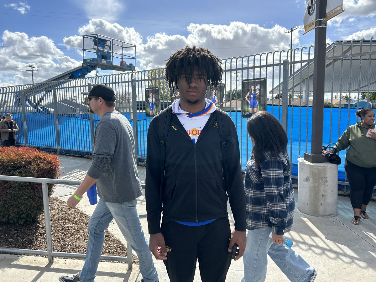 Here’s 2026 5-Star Tupelo (Miss.) DL JaReylan McCoy. He’ll head to #USC today with California Power but also hopes to visit #Oregon. “It’s just Oregon. What person doesn’t want to go to Oregon?”