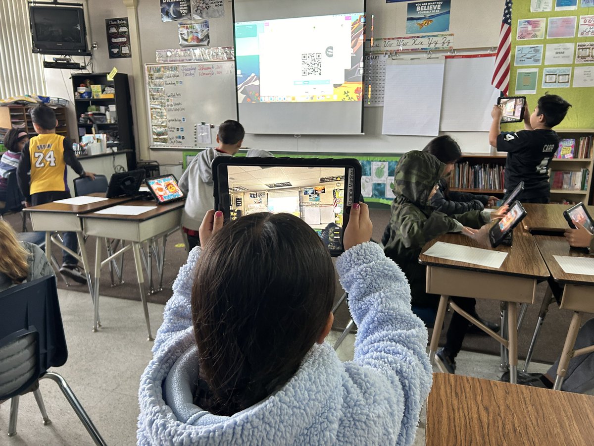 PricePanthers's tweet image. Experiments, projects, engineering, and more… that is what we call an AWESOME day at Saturday School! 💚🐾