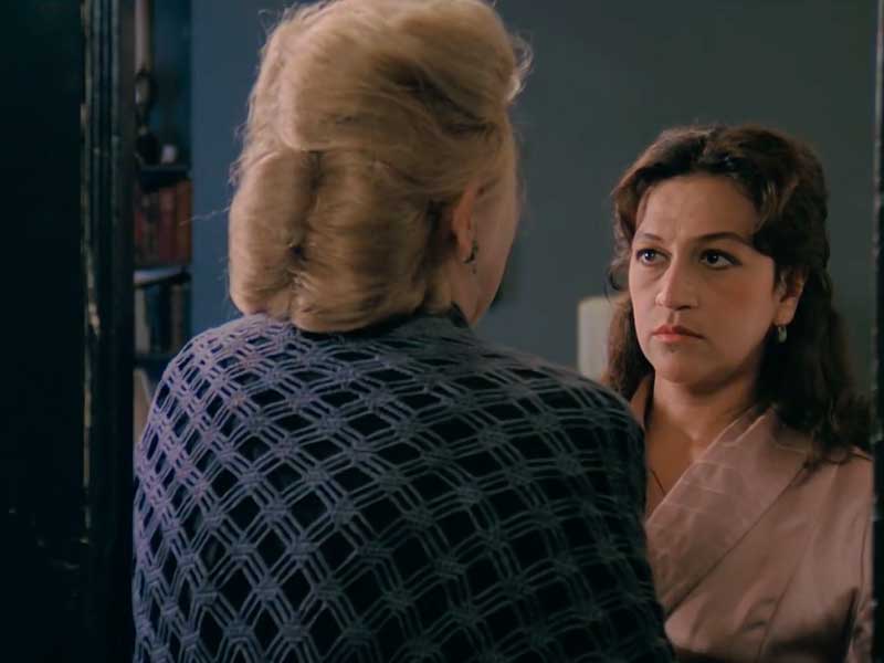 La trama de "Confesión a Laura" se enmarca durante el Bogotazo, serie de protestas del pueblo colombiano contra el gobierno conversador a raíz del asesinato del líder político del partido liberal Jorge Eliécer Gaitán,📱📃✏️💻cubacine.icaic.cu/es/articulo/un…