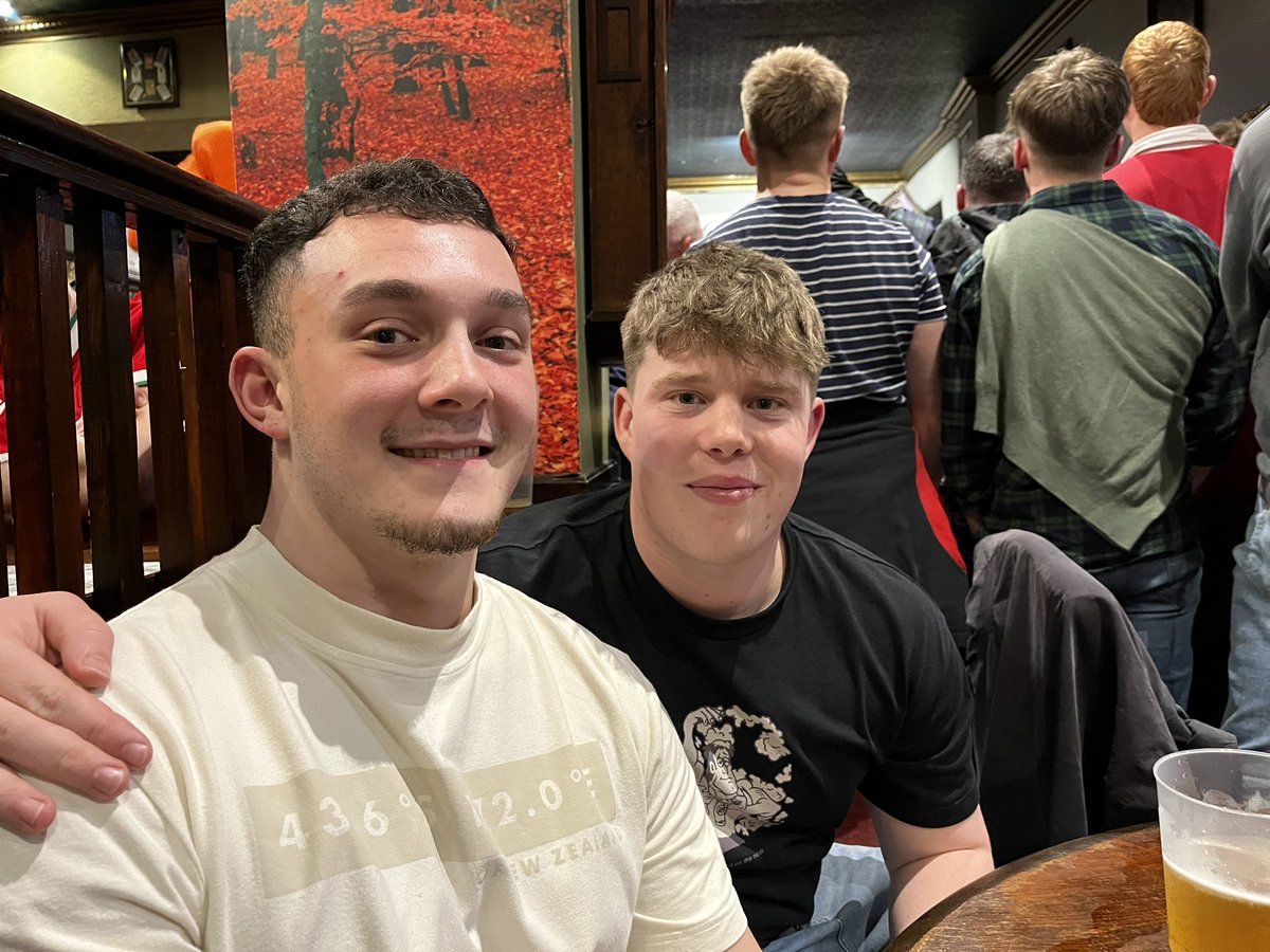 rmottram10's tweet photo. Greta night out with my boys. Great seeing everyone #WALSCO https://t.co/iJ8bZ0YdTg