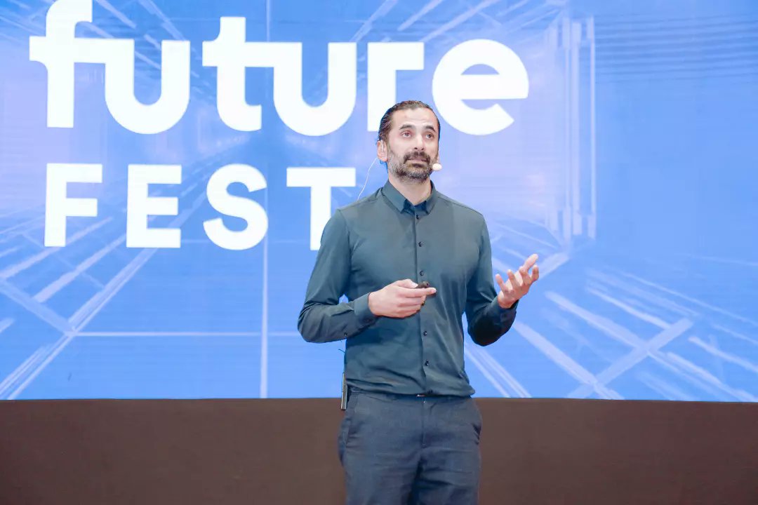 FutureFestPK's tweet photo. 📸 @babarbaig, CEO & Co founder, @WriteReaderApp presented a keynote on 'Bridge Continents: The Role of AI and Nordic Pedagogy in Asian Education' at Future Fest 2024.

Watch Future Fest 2024 Broadcast: 
https://t.co/dIEeKwBscf

#futurefest2024 #thinkimpossible #futurefestpk #SaveTheFuture