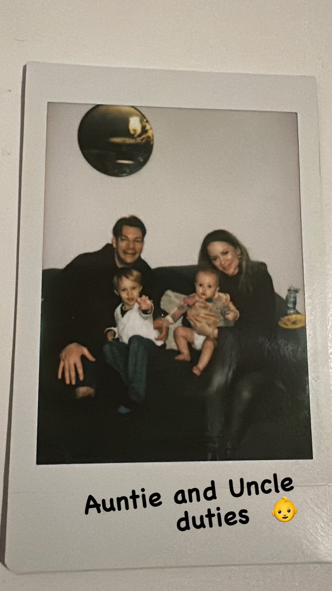 DecArcher's tweet photo. From #California to #Kent. Family time is everything. https://t.co/LNlsZgykMP